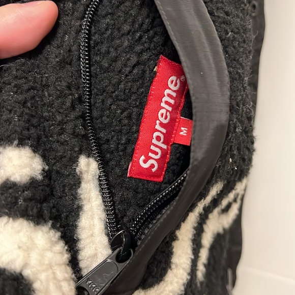 Supreme Reversible Logo Fleece Jacket - Picture 4 of 7